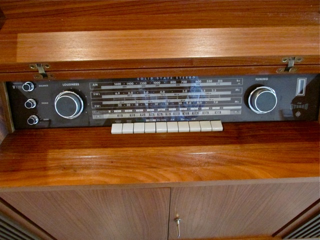 Telefunken Bayreuth  5652 MX Stereo Credenza