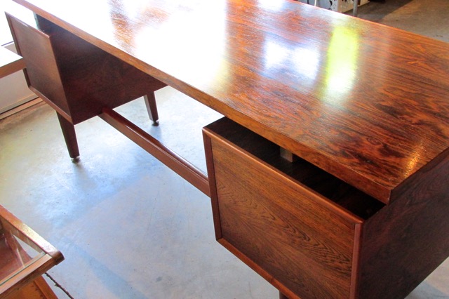 Rosewood Floating Top Desk