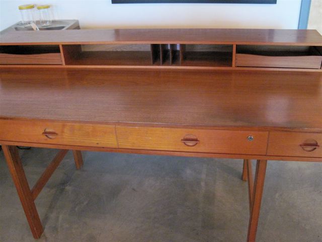 Lovig Teak Desk