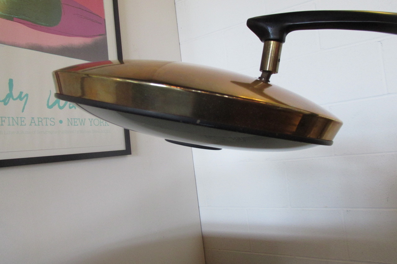 Fase <em>Boomerang</em> Table Lamp