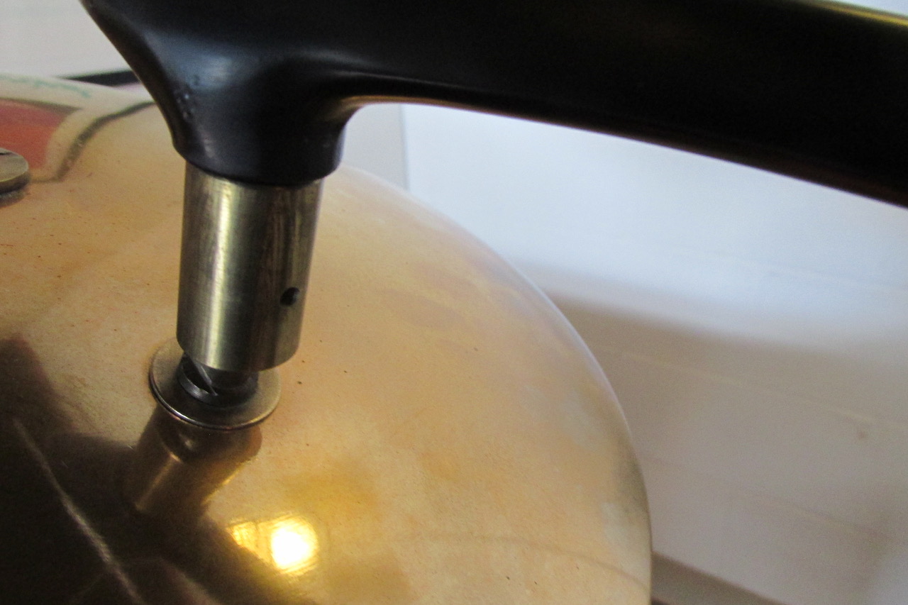 Fase <em>Boomerang</em> Table Lamp