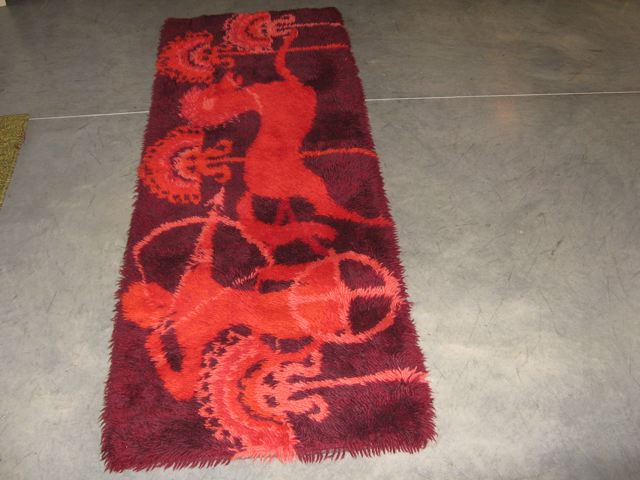 Red Shag Runner