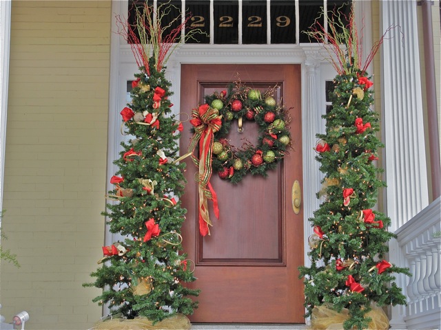 December 2011--  Richmond, Virginia Holiday Design Style