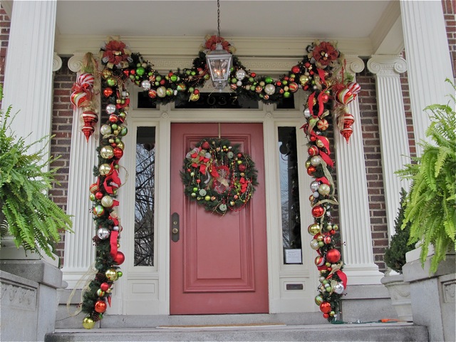 December 2011--  Richmond, Virginia Holiday Design Style
