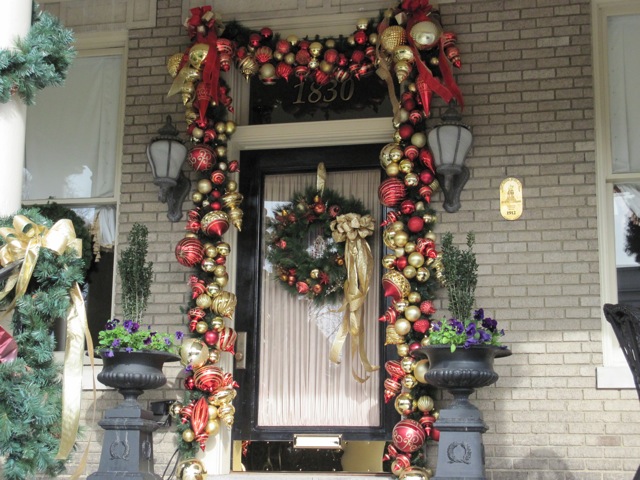 December 2011--  Richmond, Virginia Holiday Design Style