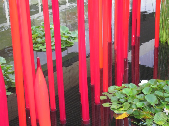 October 2012--  Dale Chihuly Glass Exhibit & Installation at VMFA