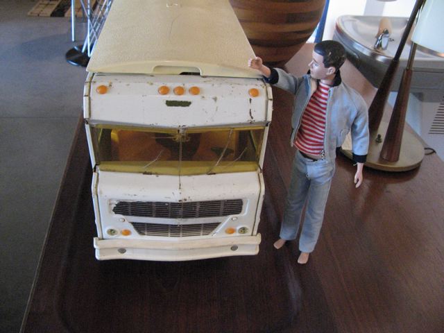 Ken's Winnebago Indian Model Motor Home 