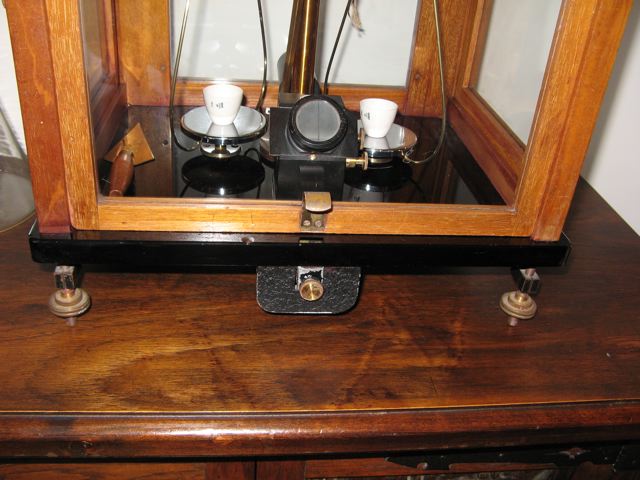 Oertling Laboratory Balance