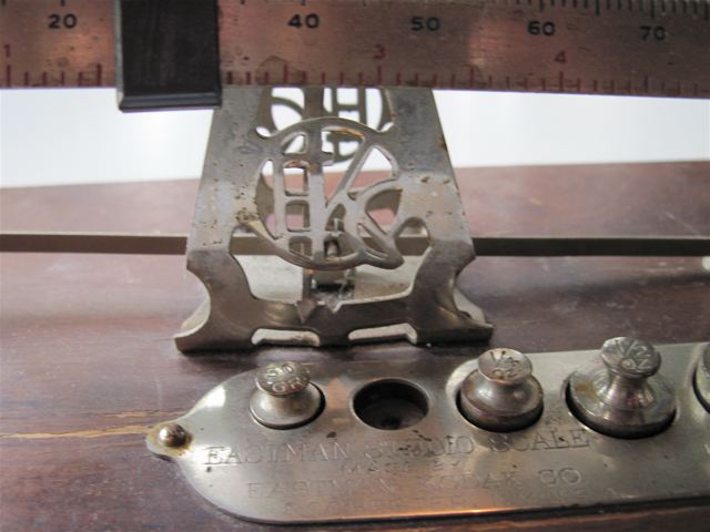 Eastman Studio Scale