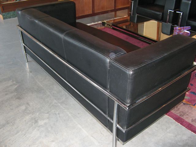 Le Corbusier Style Leather Sofa 