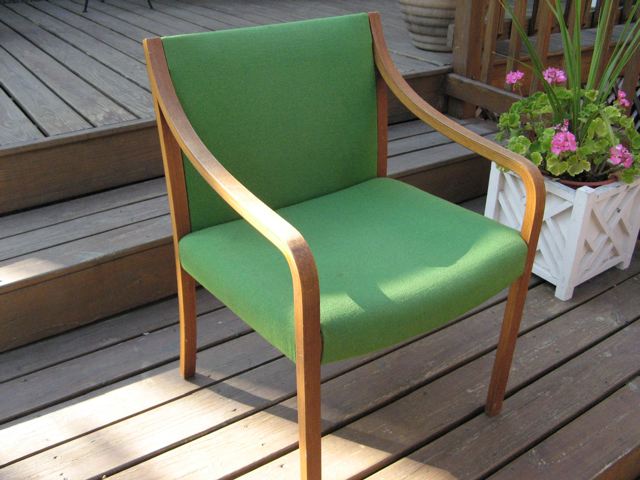 Two Knoll Lounge Arm Chairs 