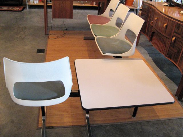 Multiple Seating Lounge Unit 