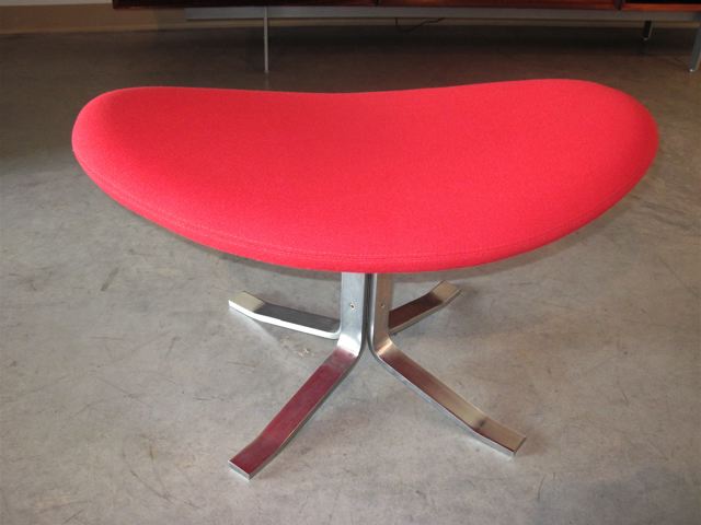 Corona Chair & Ottoman by Erik Jorgensen