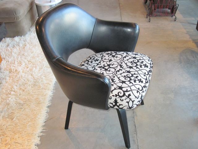 Eero Saarinen Executive Arm Chairs