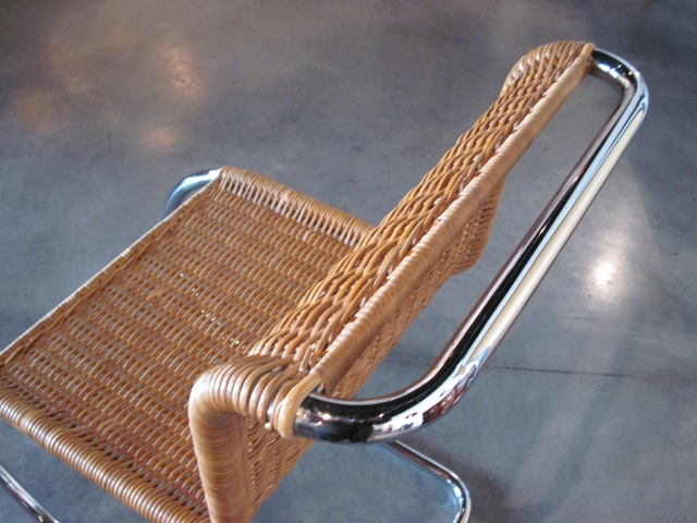Mies van der Rohe B42 <em>Cantilever<em> Chairs