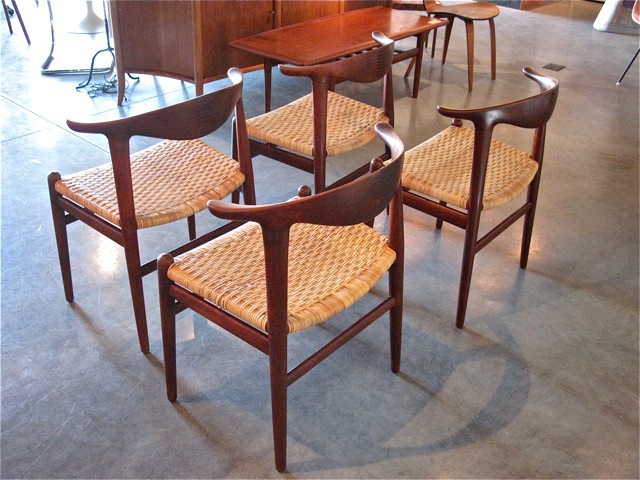 Hans Wegner <em>Cow Horn</em> Chairs
