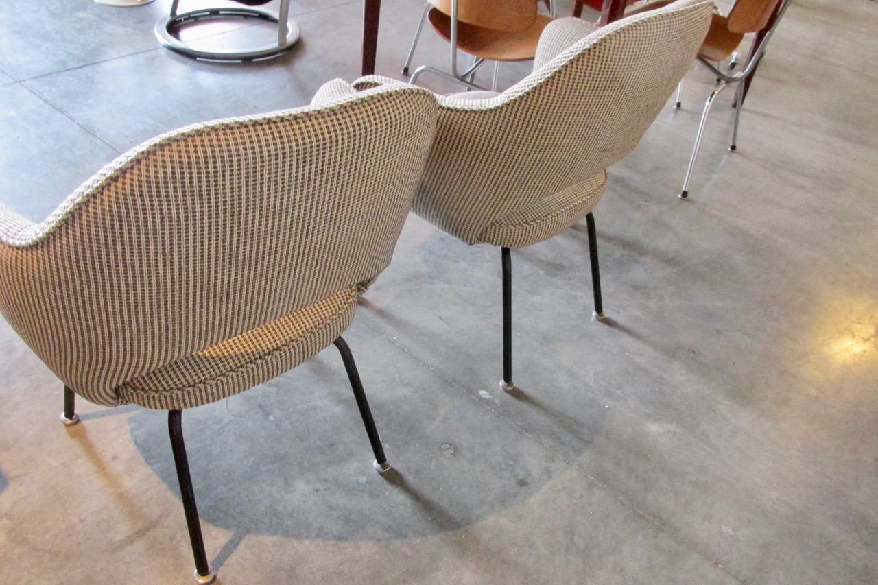 Saarinen Pair Executive Lounge Chairs
