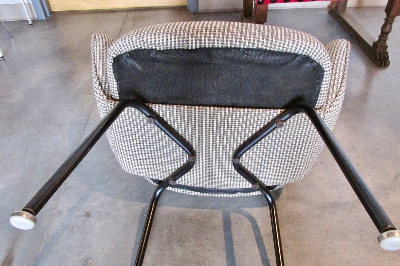 Saarinen Pair Executive Lounge Chairs