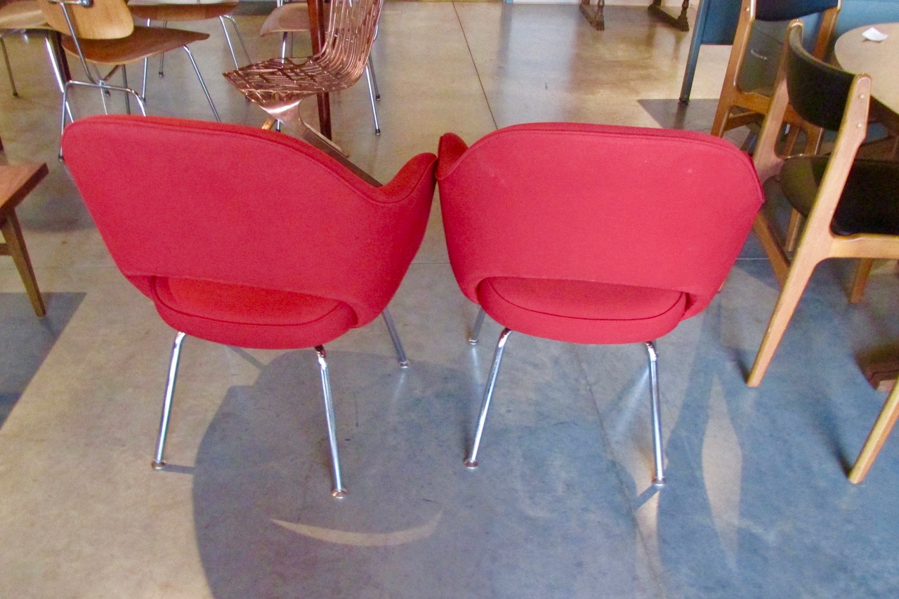 Saarinen Executive Arm Chairs for Knoll
