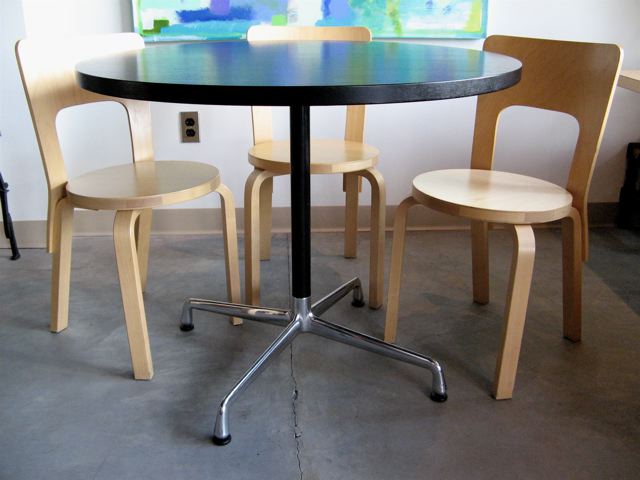 Eames Round Wood Table 