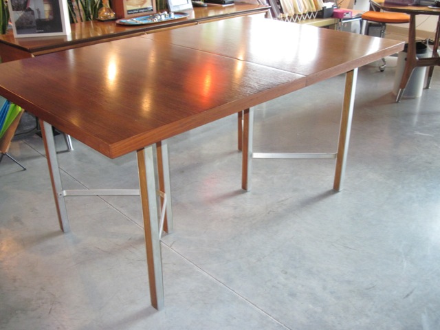 Paul McCobb <em>Calvin Group</em> Dining Table