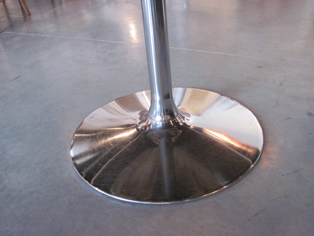 Saarinen Laminate Tulip Table