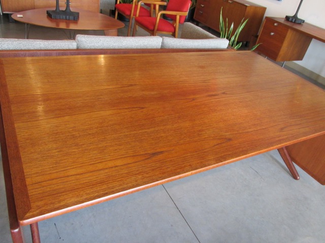 Hans Wegner AT 314 Dining Table