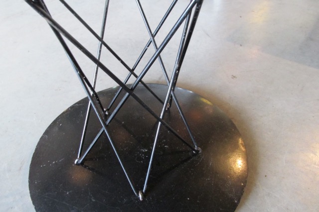 Isamu Noguchi Child <em>Cyclone</em> Table & Bertoia Chairs